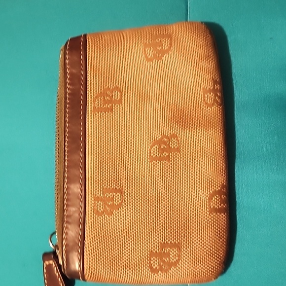Dooney @ Bourke coin purse - Picture 2 of 2